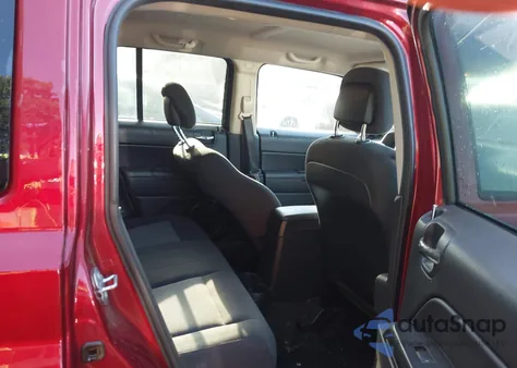 2016 Jeep Patriot Sport z USA, uszkodzony, nr VIN 1C4NJPBA2GD514324